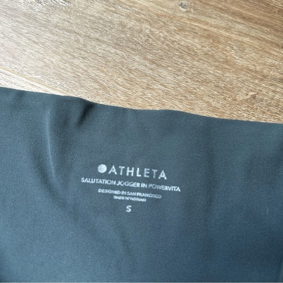 Athleta Salutation Joggers Powervita Pants Size Small Grey Side Pockets - Picture 11 of 11